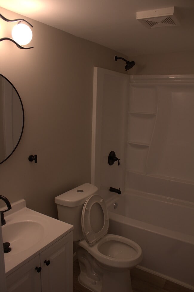 Building Photo - 13070 New Halls Ferry Road