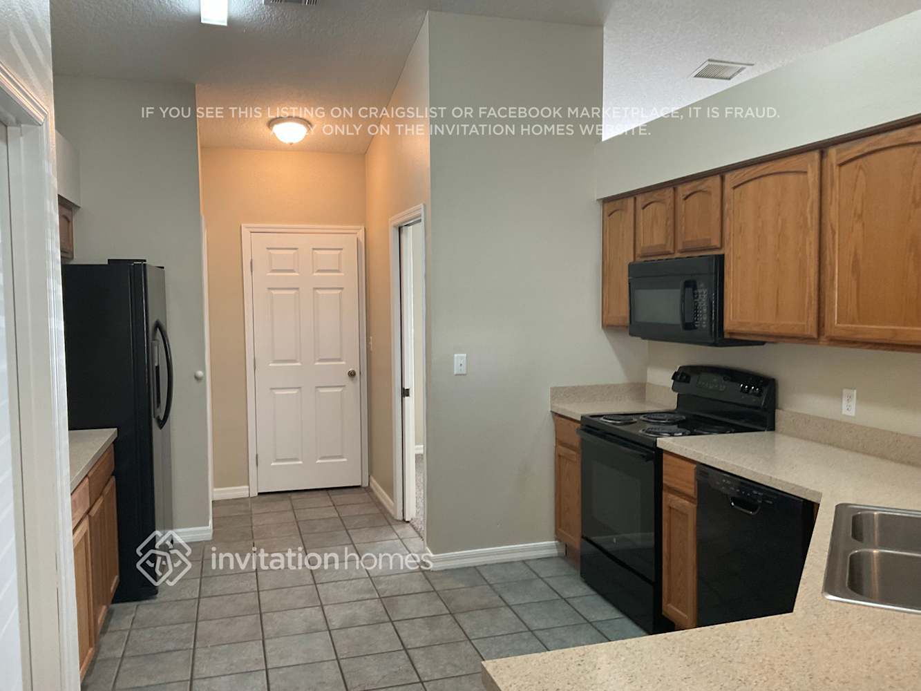 Building Photo - 2388 Sweetwater Blvd