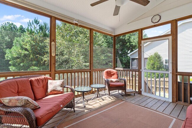 Building Photo - Gorgeous Wake Forest Home!