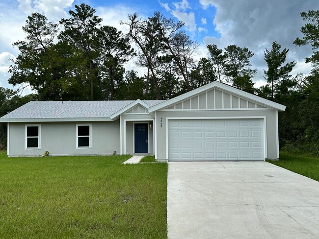 Building Photo - NEW HOME - 3 Bed / 2 Bath near The Villages