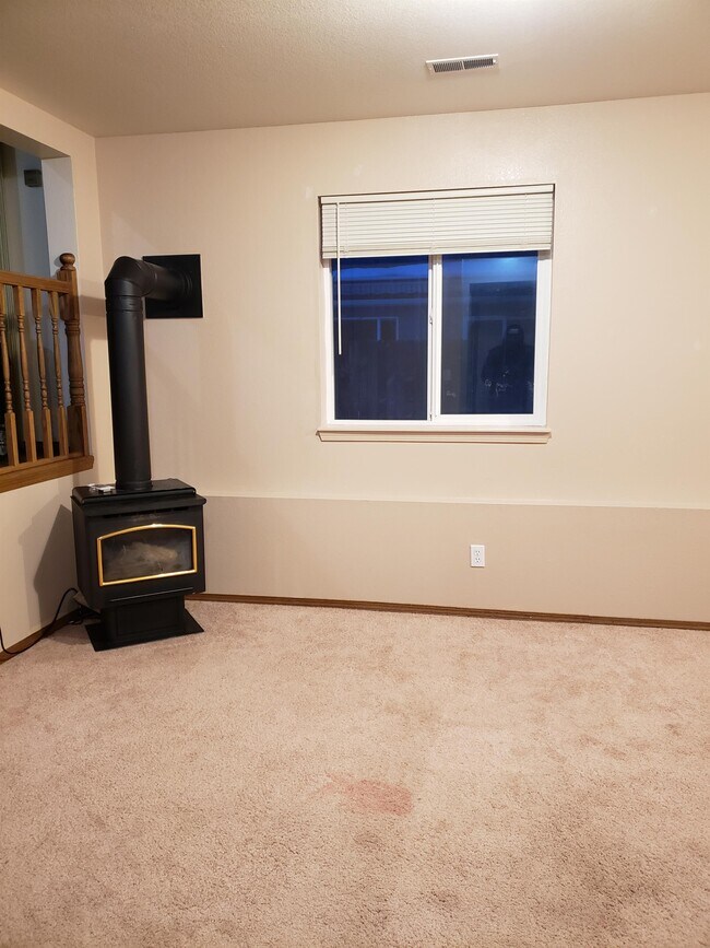 Building Photo - 316 Greenway Ct