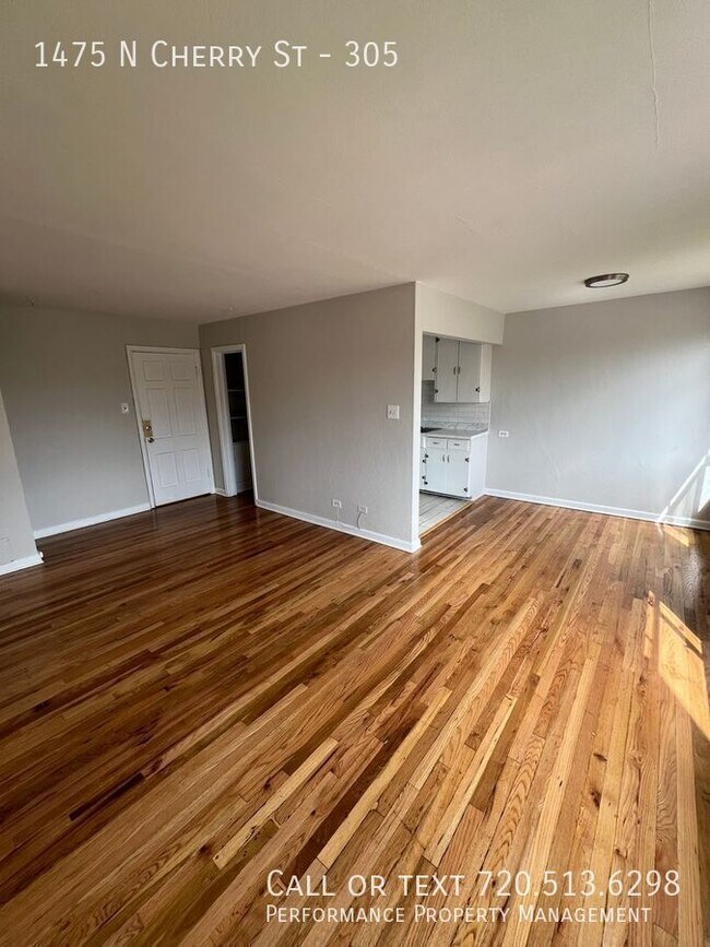 Building Photo - 1475 N Cherry St