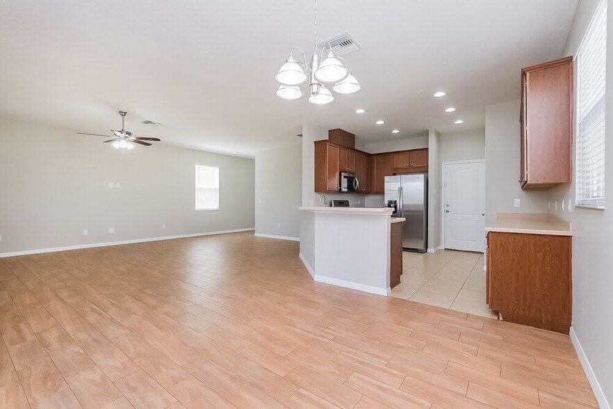 Building Photo - 6139 Trent Creek Dr