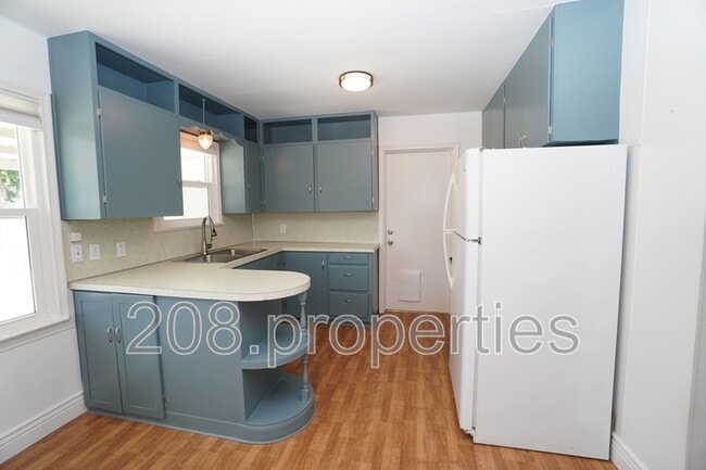 Building Photo - 4201 W Kootenai St