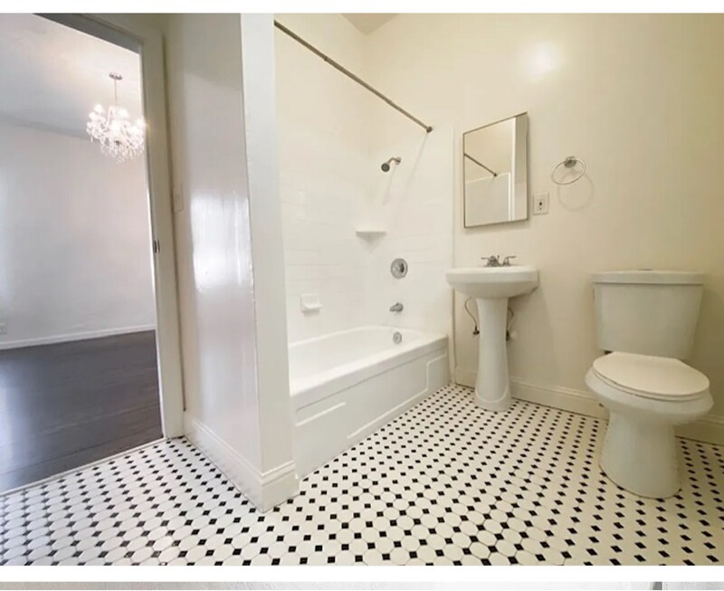 Building Photo - 1000 Central Ave