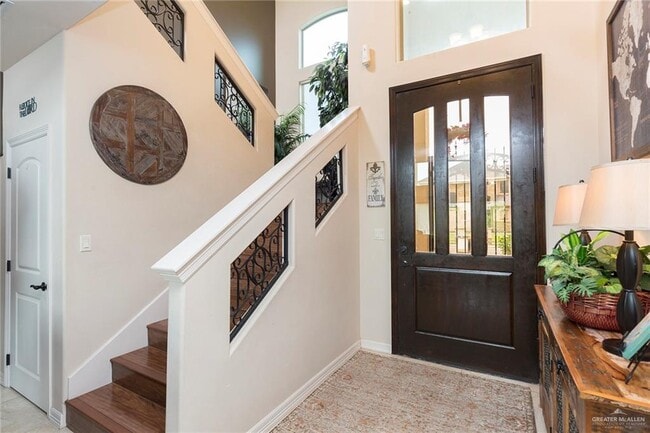 Building Photo - 24 Nevis Dr