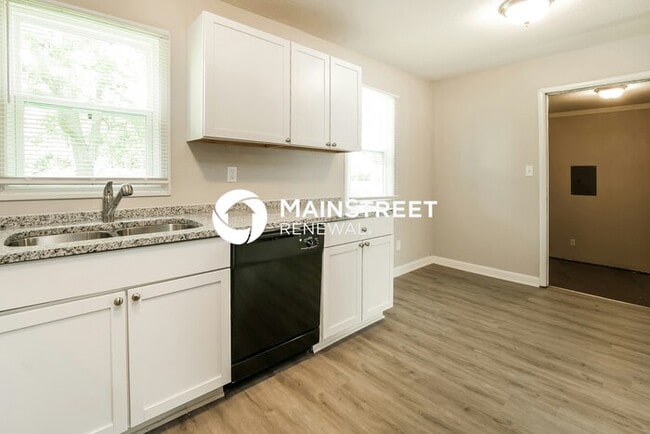 Building Photo - 3 Bedroom Pet-Friendly Home in BELTON, MO ...