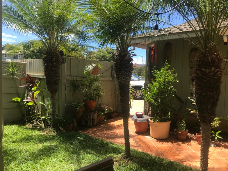 Building Photo - 161 Iliwai Loop