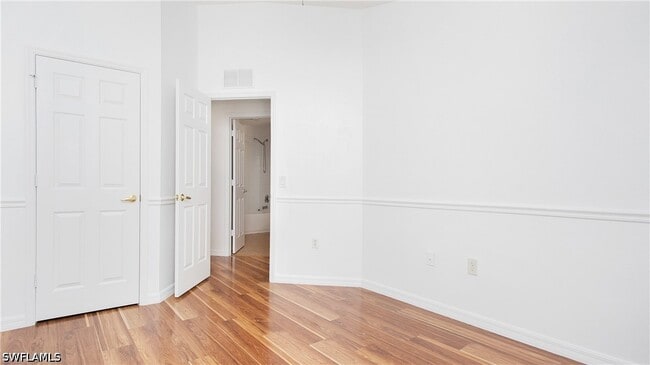 Building Photo - 880 Hampton Cir