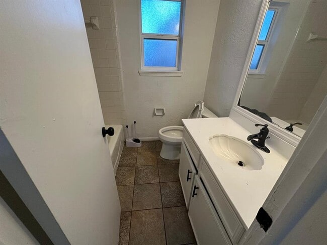 Building Photo - 8230 Amurwood Dr