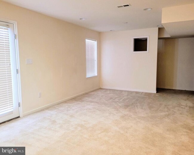 Building Photo - 628 Rigel Way