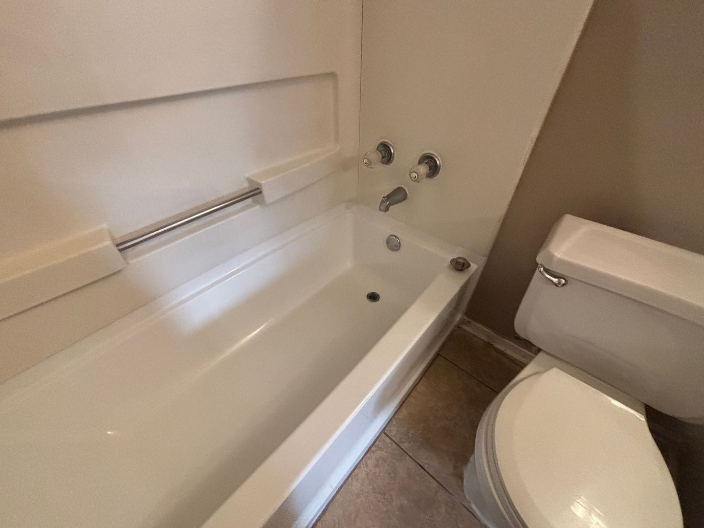 Building Photo - 3972 Schoolfield Cove