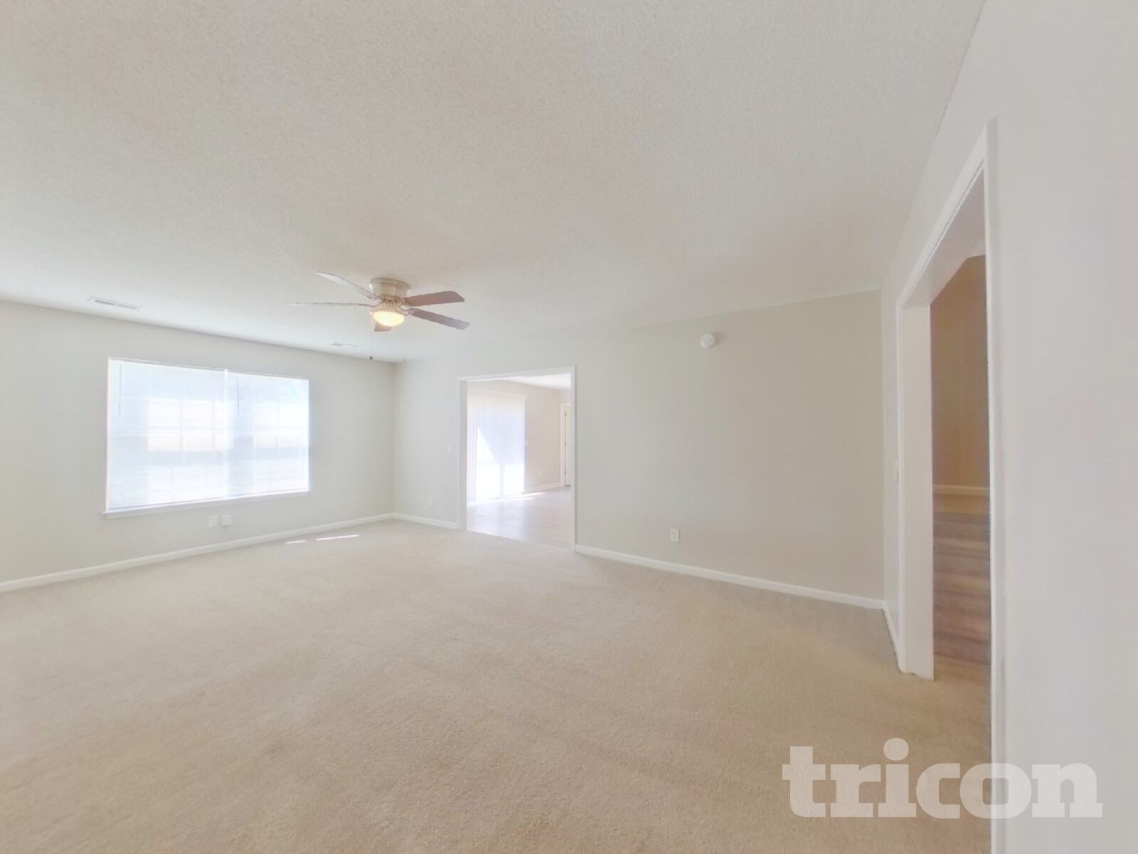 Building Photo - 500 Gingerbread Ct S