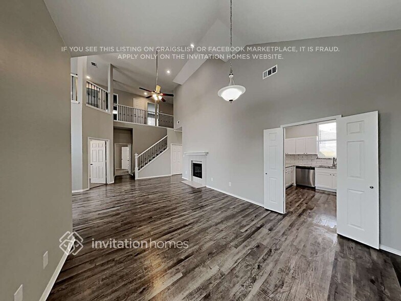 Building Photo - 1133 Finch Cir