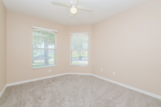 Building Photo - 1010 Larwood Pine Dr