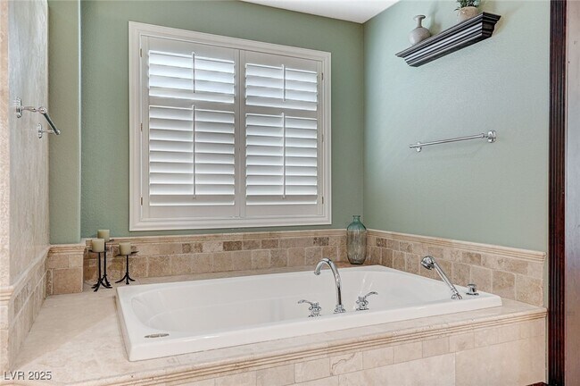 Building Photo - 10249 Wisteria Hills Ct