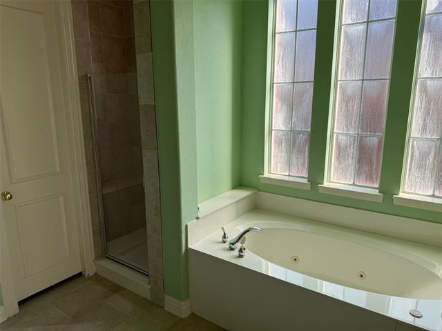 Building Photo - 8421 Orchard Hill Dr