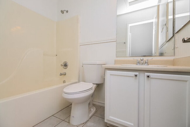 Building Photo - 8433 E Natal Cir