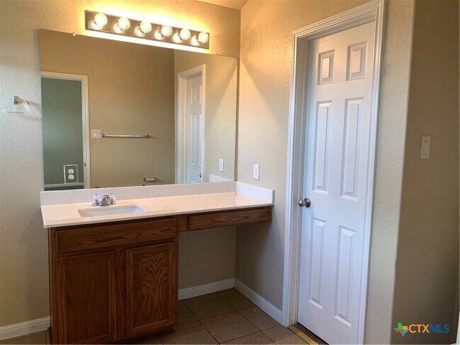 Building Photo - 2587 Diamondback Trail