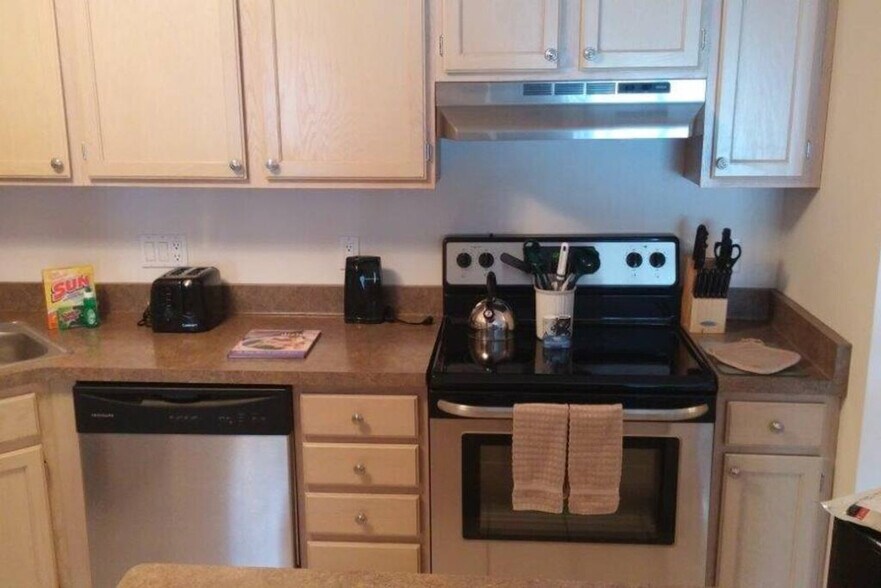 Building Photo - 305 Nautilus Dr