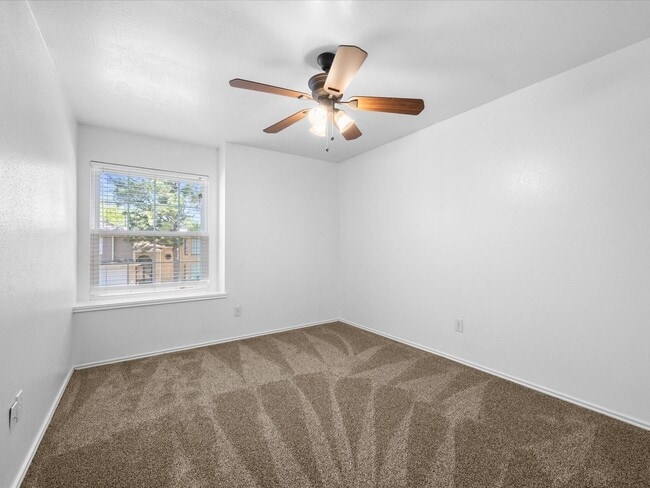 Building Photo - 16311 Salinas Ln