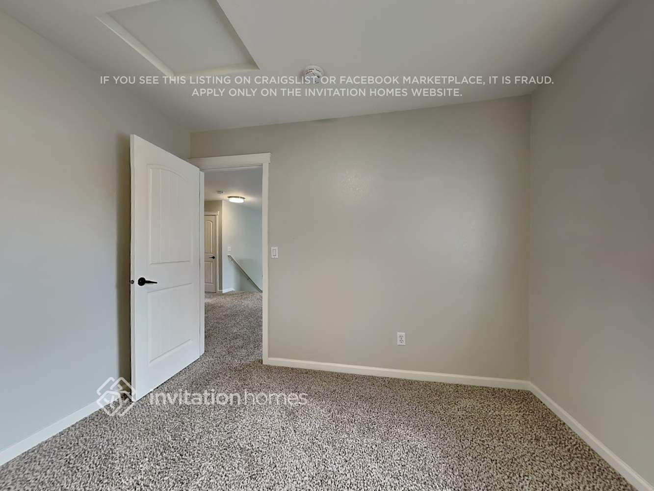 Building Photo - 5631 Komachin Loop SE