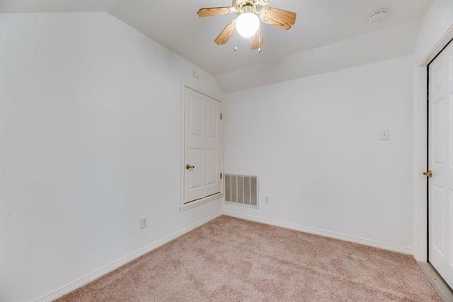 Building Photo - 115 Idle Creek Ct