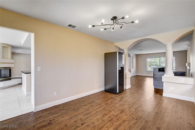 Building Photo - 2707 Mallard Landing Ave