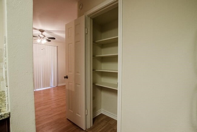 Building Photo - 3500 Tangle Brush Dr