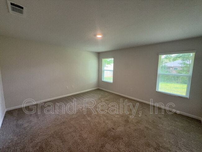 Building Photo - 4955 Red Cedar Rd