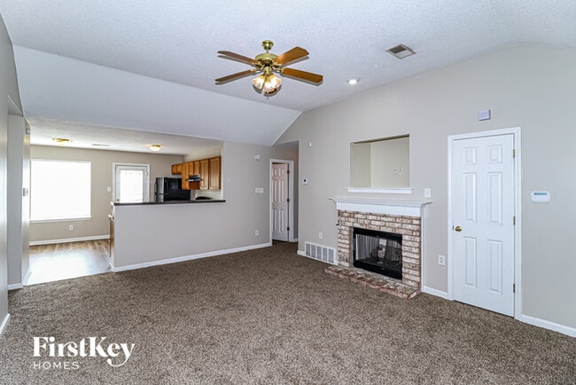 Building Photo - 4643 Blue River Cove