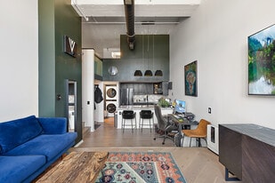Building Photo - 4221 Cass Ave
