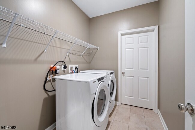 Building Photo - 49 Robeson St