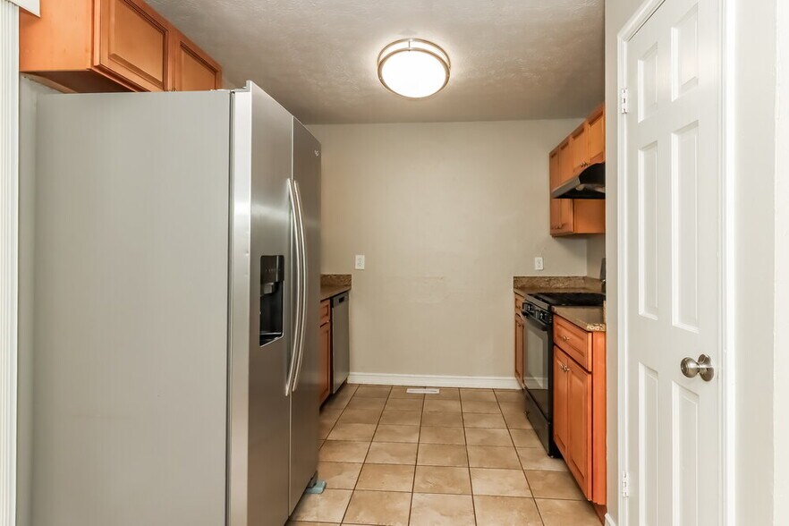 Building Photo - 155 Sunny Ln