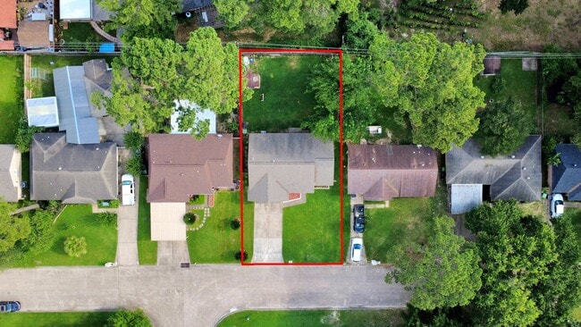 Building Photo - 7414 Battlewood Dr