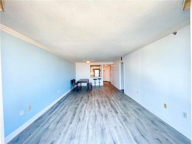 Building Photo - 2870 Pharr Ct S Northwest