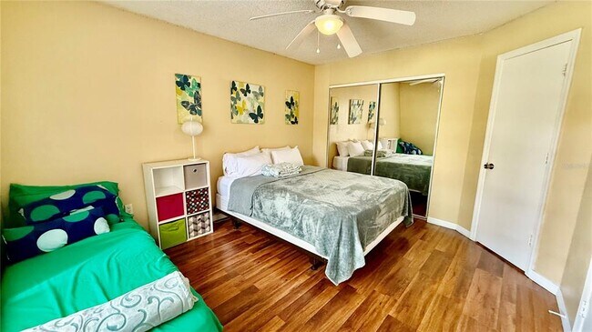 Building Photo - 441 Fountainhead Cir