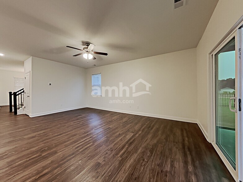 Building Photo - 5125 Coppage Ct