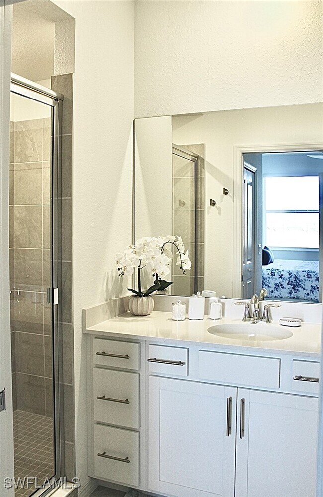 Building Photo - 15405 Grn Acrs Ave