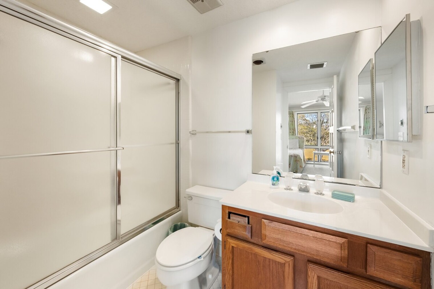 Building Photo - 1 Pioneer Loop