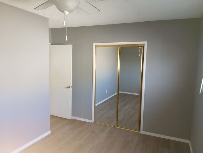 Building Photo - Mathis 8032-36 McKinley