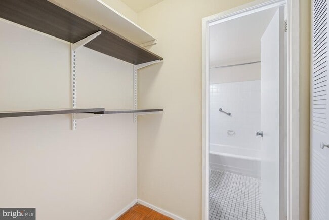 Building Photo - 1311 Delaware Ave SW