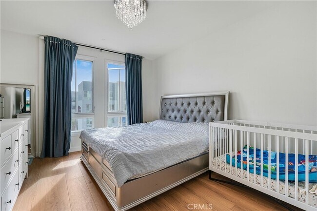 Building Photo - 468 Caruso Ave