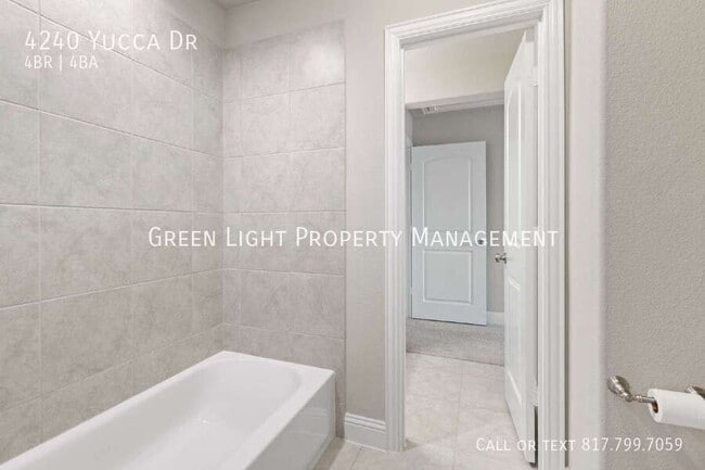 Building Photo - 4240 Yucca Dr