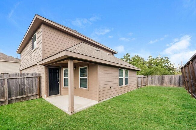 Building Photo - 12726 Memorial Ranch Rd