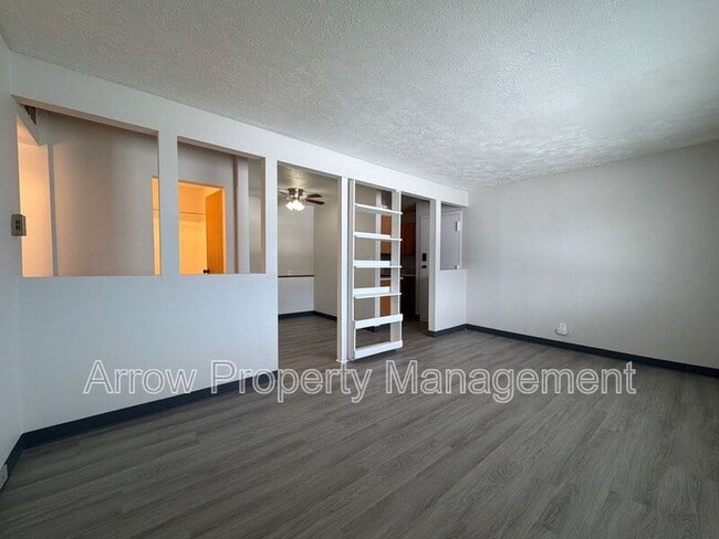 Building Photo - 1215 E Street-11