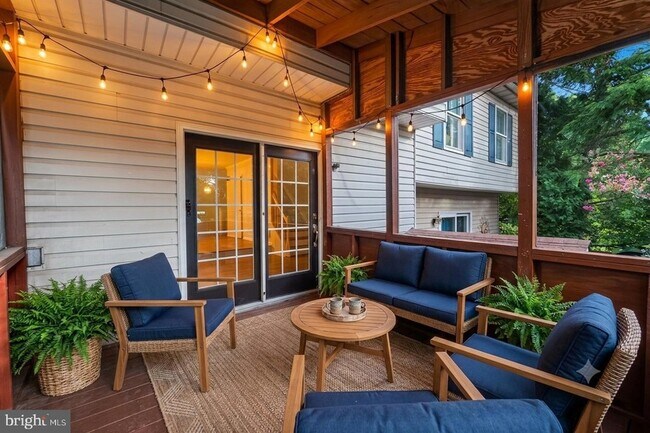Building Photo - 55 Oak Crest Ct