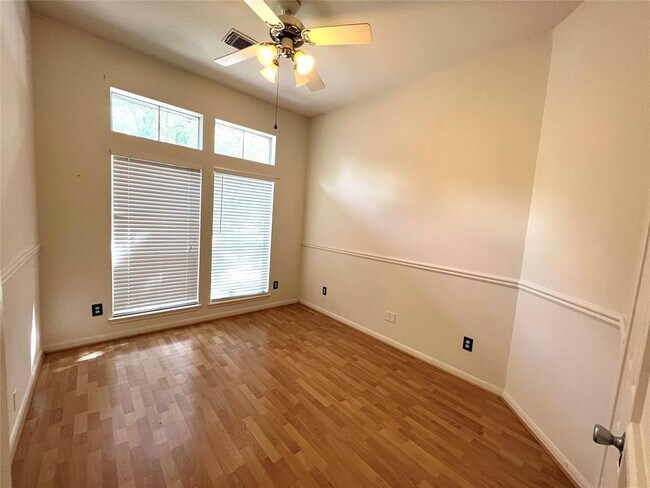 Building Photo - 6219 Fox Wind Ct