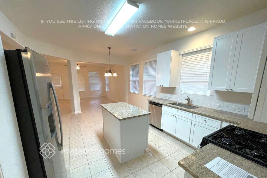 Building Photo - 16818 Tranquility Park Dr