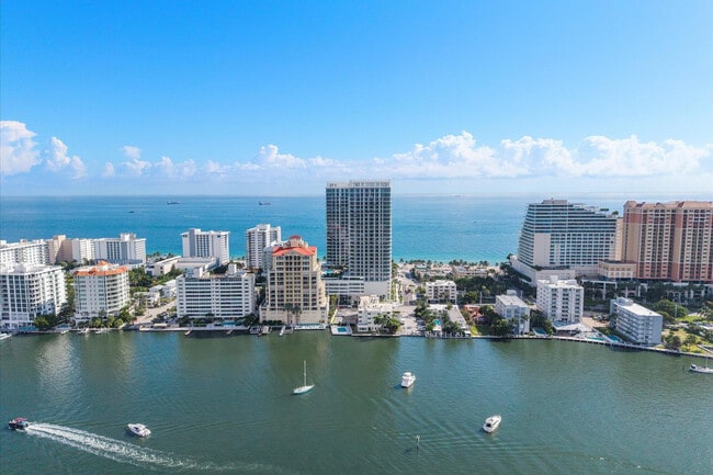 Building Photo - 151 N Seabreeze Blvd